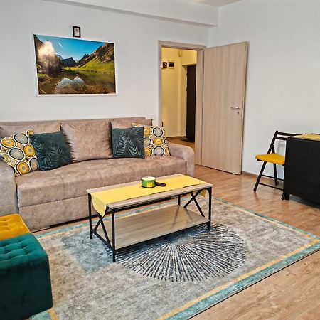 Cozy Apartment In Rasnov Extérieur photo